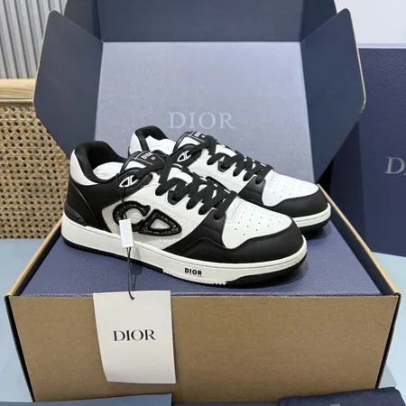 ディオール カジュアルシューズ