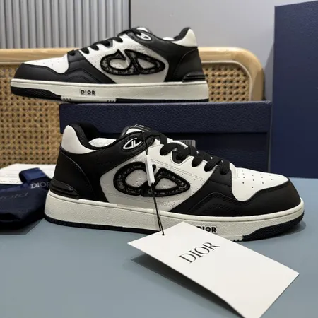 ディオール カジュアルシューズ