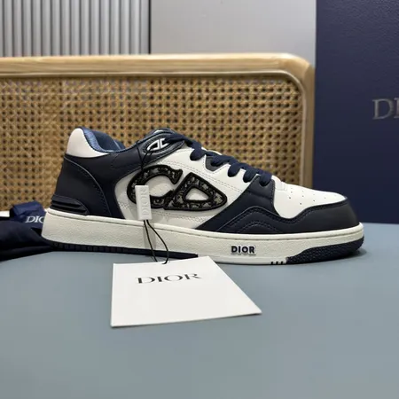 ディオール カジュアルシューズ