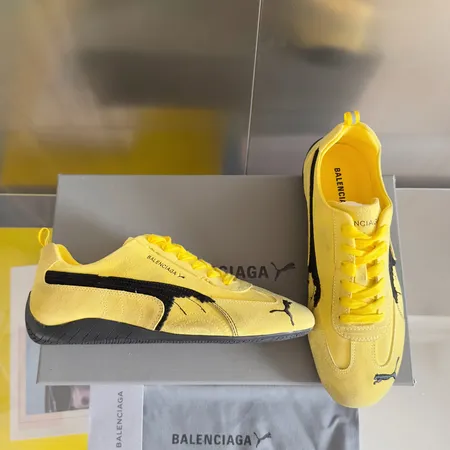 バレンシアガ カジュアルシューズ