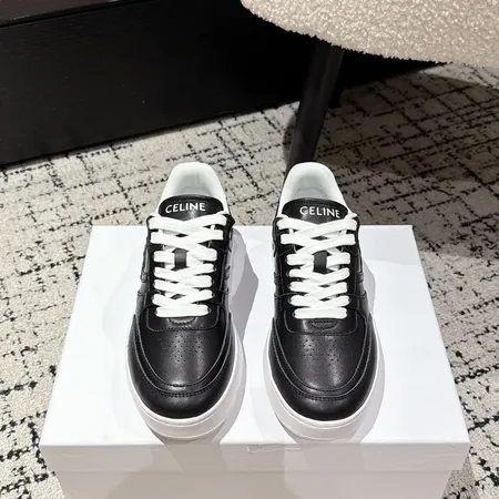 セリーヌ カジュアルシューズ