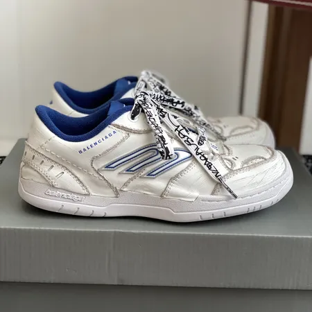 バレンシアガ カジュアルシューズ