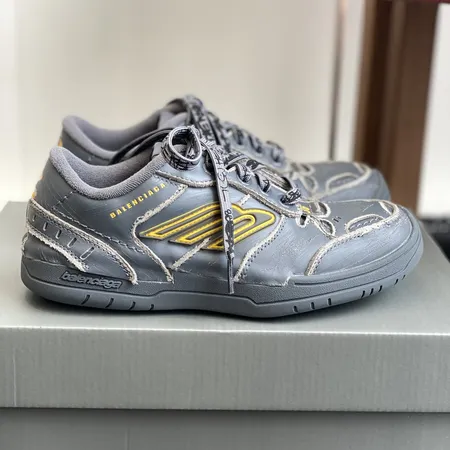 バレンシアガ カジュアルシューズ