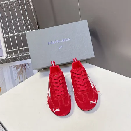 プーマ カジュアルシューズ