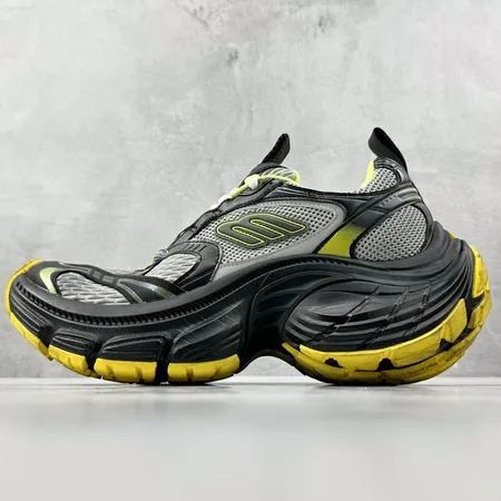 バレンシアガ スニーカー