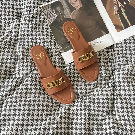 ヴァレンティノ スリッパ