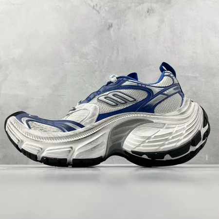 バレンシアガ スニーカー