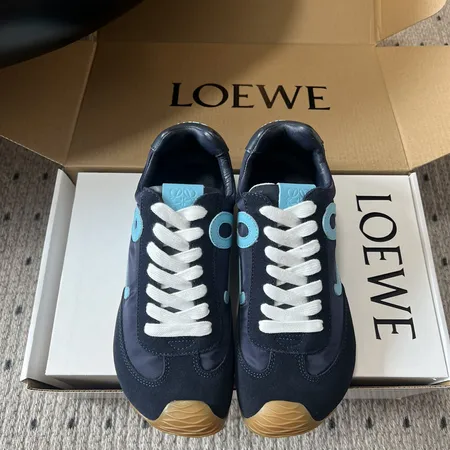 ロエベ スニーカー