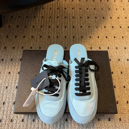 プラダ スリッパ