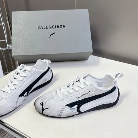 バレンシアガ カジュアルシューズ