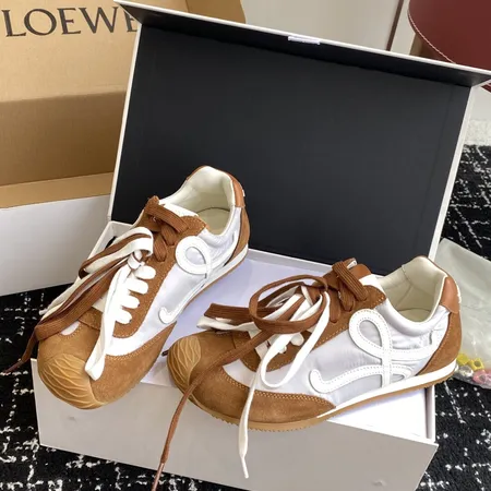 ロエベ カジュアルシューズ