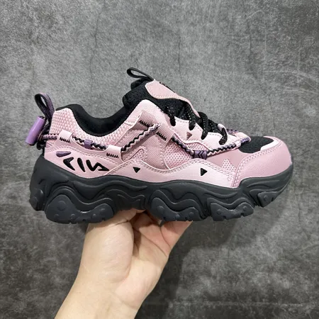 フィラ スニーカー