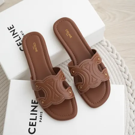 セリーヌ スリッパ
