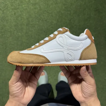 ロエベ スニーカー