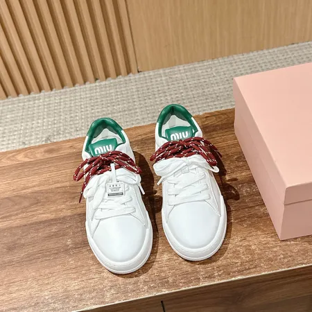 ミュウミュウ カジュアルシューズ