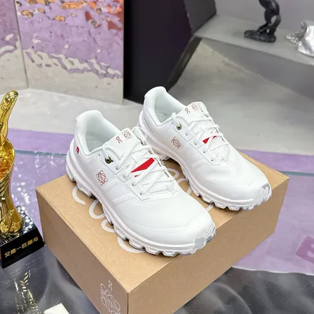 ロエベ スニーカー