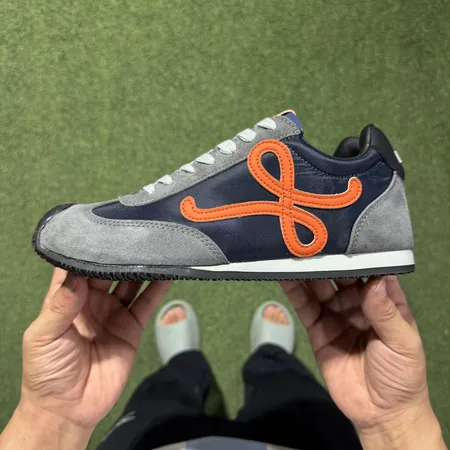 ロエベ スニーカー