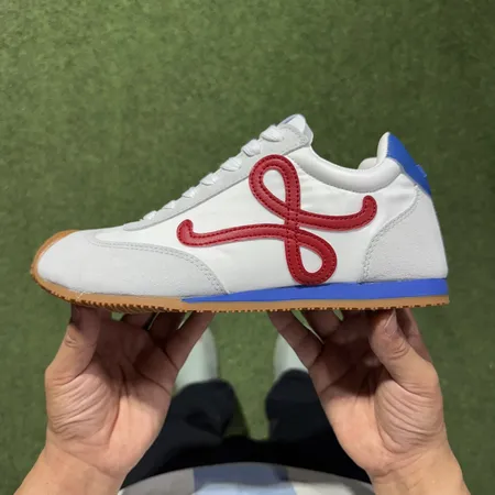 ロエベ スニーカー