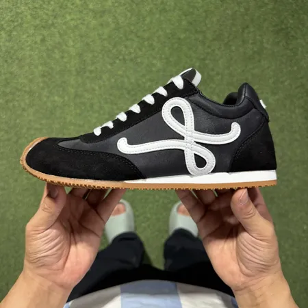 ロエベ スニーカー