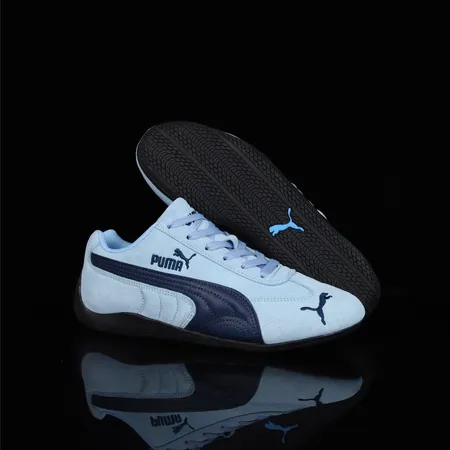 プーマ スニーカー