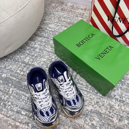 ボッテガ ヴェネタ スニーカー