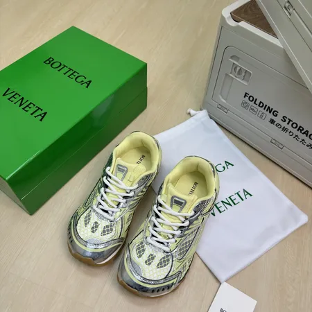 ボッテガ ヴェネタ スニーカー
