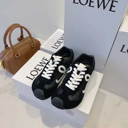 ロエベ スニーカー