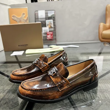 バーバリー ス ビジネスシューズ