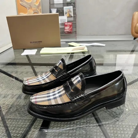 バーバリー ス ビジネスシューズ