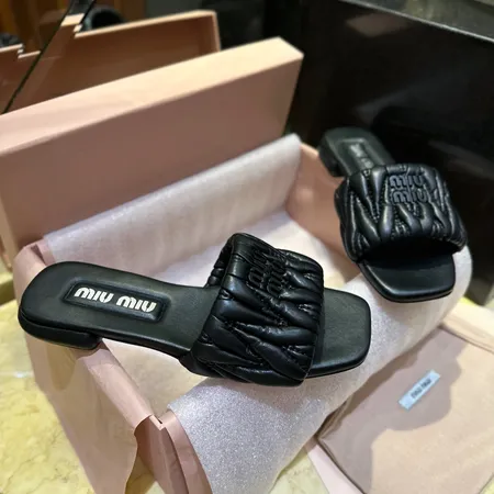 ミュウミュウ スリッパ