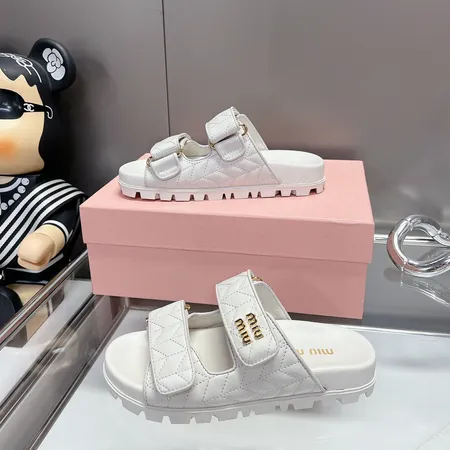 ミュウミュウ スリッパ