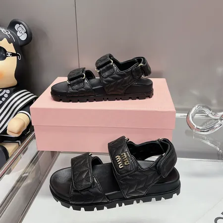 ミュウミュウ スリッパ