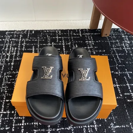 ルイヴィトン スリッパ