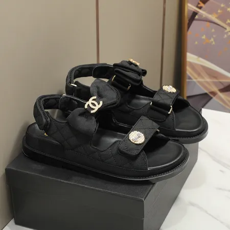 シャネル サンダル