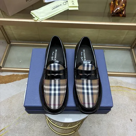 バーバリー ス ビジネスシューズ