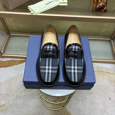 バーバリー ス ビジネスシューズ