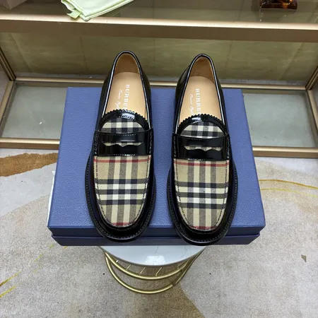 バーバリー ス ビジネスシューズ