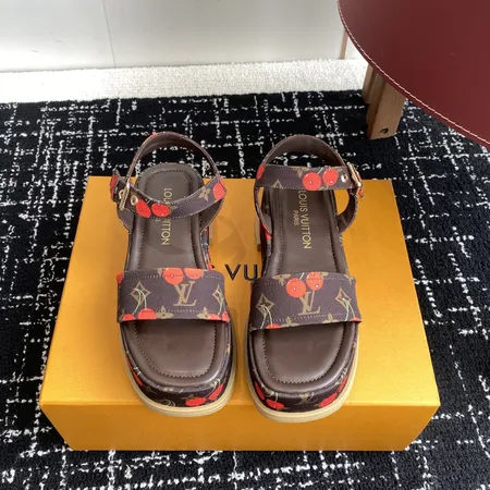 ルイヴィトン サンダル