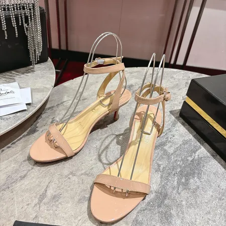 クリスチャン・ルブタン サンダル