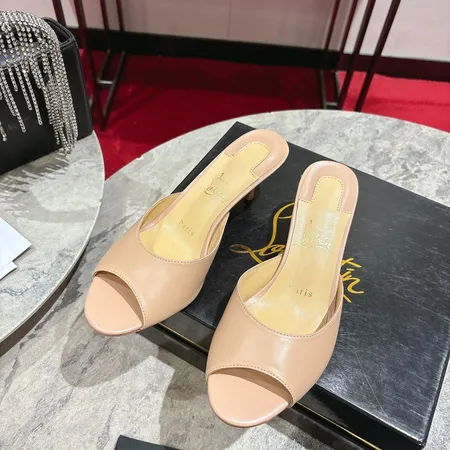 クリスチャン・ルブタン サンダル