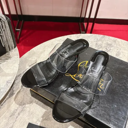 クリスチャン・ルブタン サンダル