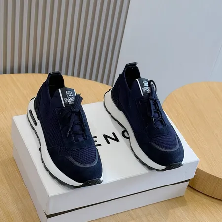 ジバンシィ スニーカー