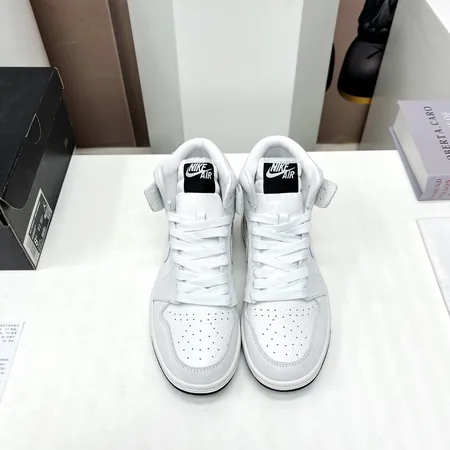 ナイキ カジュアルシューズ