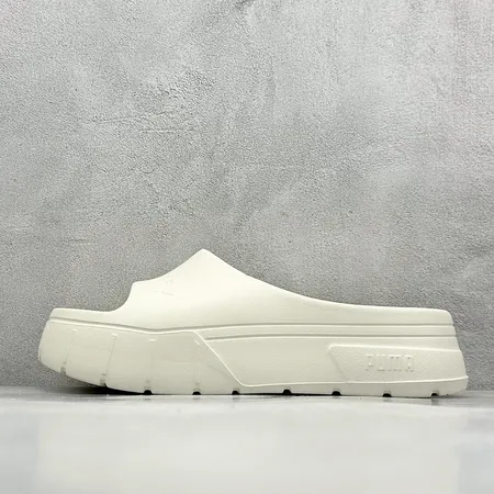 プーマ スリッパ