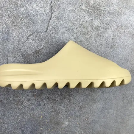 アディダス スリッパ