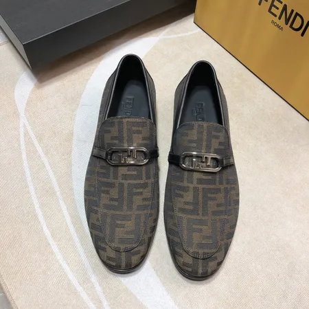 フェンディ ビジネスシューズ