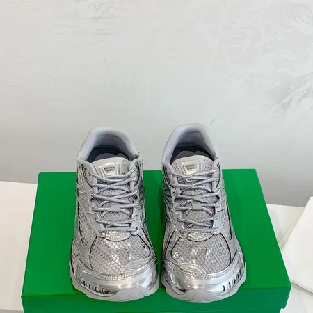 ボッテガ ヴェネタ スニーカー