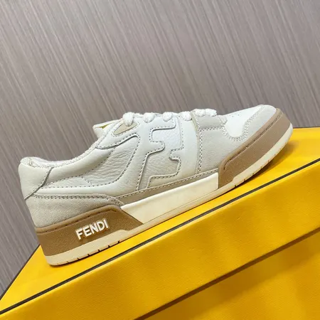 フェンディ スニーカー
