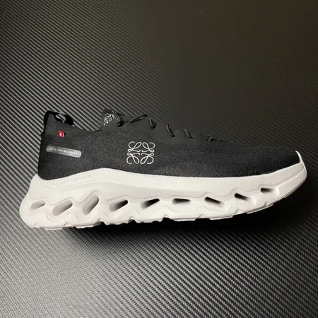 ロエベ スニーカー