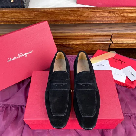 フェラガモ ビジネスシューズ